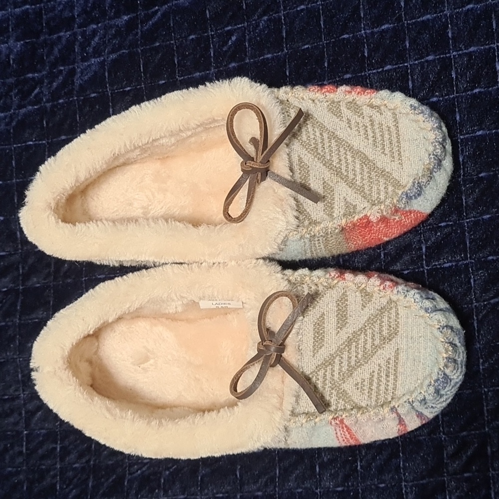 Blazin Roxx Women's Shannon Moccasins NWOT